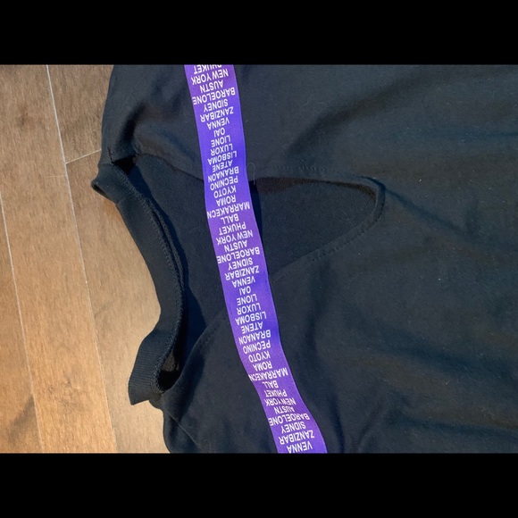 Sweater from Korea - Picture 4 of 4